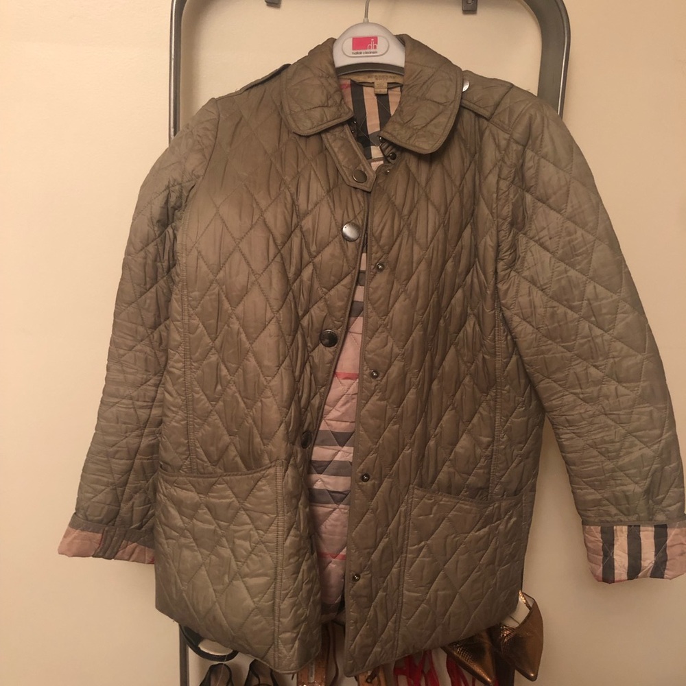 Burberry quilted jacket in tan